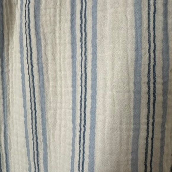 LL Bean Seersucker Shirt Womens SMALL Sleeveless Top Preppy Summer Casual Stripe - Picture 4 of 11